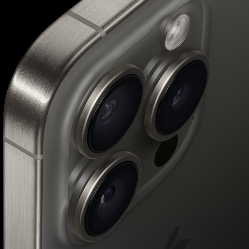Новый iPhone 15 Pro и 15 Pro Max из титана